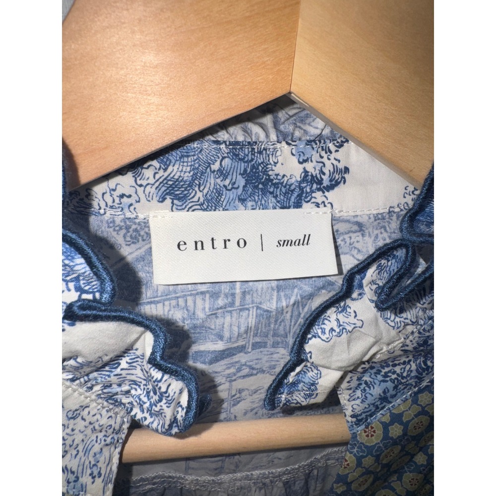 Entro Blouse Women Blue White Toile de Jouy Ruffle Bib Puff Sleeve Small NWT - Picture 5 of 5